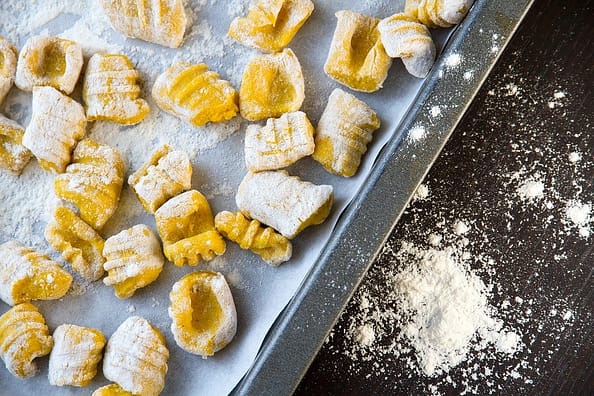 gnocchi alla zucca gnocchi alla zucca su teglia e farina